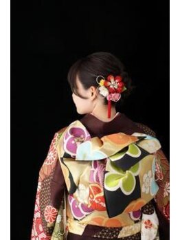 スプリング spring/お着物、襟足深めシェービング