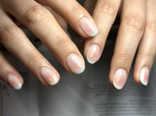 サロンドファン(salon de Fan)/チークネイル×ブルーライン♪