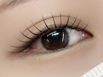 インザピンクリリー(in the pink LILY)の写真/＆Healthy【アンドヘルシー】エクステ×まつげパーマの合わせ技で印象的なお目元に☆韓国束感まつげにも◎