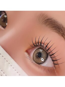 ペールムーンアンセートル(Palemoon Ancetre)/パリジェンヌラッシュリフト