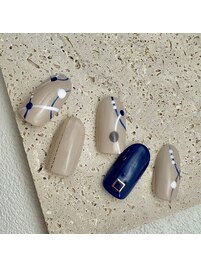 NEW　YEARデザイン￥11000