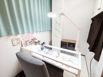 アイビー(ibee)の写真/《持ち込みネイルOK◎》アートの種類も豊富でお好みのデザインに！長さ出し/定額ネイルもOK♪