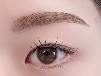 くるるんの写真/まつ毛&眉毛同時にキレイが叶う!お目元のメンテナンス、お任せください◎幅広い年齢層のお客様がご来店♪
