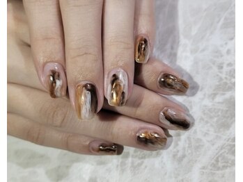 パーミル アイ アンド ネイル クマモト(permille ‰ eye&nail Kumamoto)/定額コース¥6000