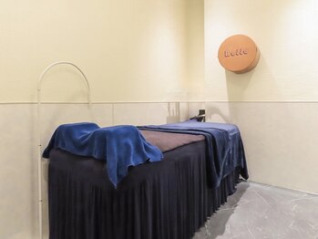 ベル(Belle)の写真/【個室空間でリラックス施術♪】ヒートマット付きフルフラットベッド完備☆LEDエクステ導入サロン！