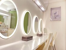 シーボン 三宮店の雰囲気（白を基調とした清潔感のある店内です★）