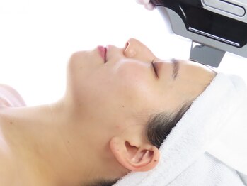 シスリー(CICELY)の写真/【技術重視】スキンケアフェイシャルワックス＋冷却-25℃美容脱毛マシン】で透明艶肌♪￥16,500→￥8,800