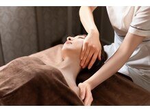 ニカ(NIKA)の雰囲気（大人気【Wリフトアップコース】顔デコルテエステ＋IPL光or顔脱毛）