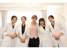 ドクター小顔 銀座店(Dr.小顔)の雰囲気（お肌・栄養学・美容など高度な知識を持つ肌ケアの専門士です。）