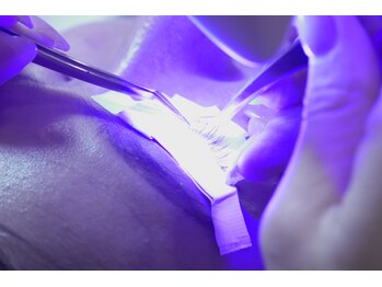 アンジー 美浜店(ANZY)の写真/【新登場LEDマツエク】施術時間が短かく、もちの良さは1～2週間長い♪忙しい方への時短マツエク！