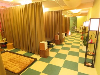 月と太陽(Tsuki to Taiyou)/当店は共有サロンになっています