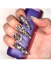 ノイド(noid)/ゼブラネイル