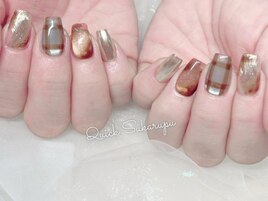 冬らしいチェックネイル