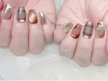 冬らしいチェックネイル