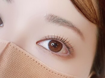 エラブル ビューティーラウンジ(Erable beauty lounge)の写真/【逆さまつ毛解消】まぶたのリフトUPも叶うErableのまつげパーマ◆日常にとけこむ好印象まつげを叶えます♪