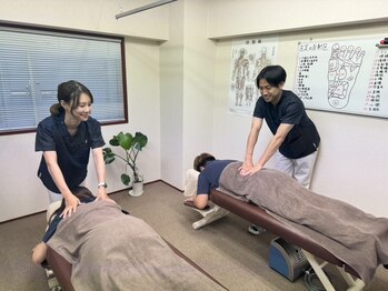 ニューカイロプラクティック カネヨシの写真/【ペア割クーポンあり★】お友達、親子、カップルでのご来店大歓迎♪一人では不安な方にも◎