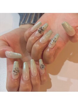 シンプルグラデにクロム風ネイル