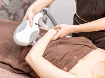 スタイリッシュ(stylish)の写真/《丁寧な施術×納得の結果》人気の顔脱毛をお手頃価格で♪痛みの少ない脱毛で理想のたまご肌を手に入れる！