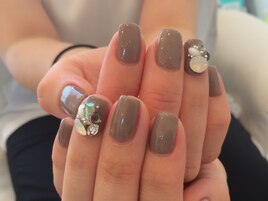 ワンポイント ビジュー