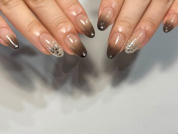 シアラ(Ciala)/グラデーションネイル