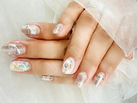 大人可愛いクリスマスネイル