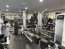 グランドマッスルジム(GRAND MUSCLE GYM)の雰囲気(トレーニングルーム)