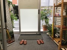 一心整体院/自動ドアで道路に面しています。