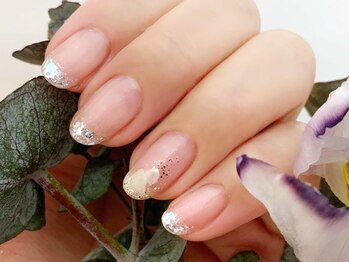 スタンダード アイネイル/シェルジェルネイル¥9900