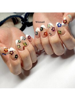 ストーンでカラフルお花ネイル♪