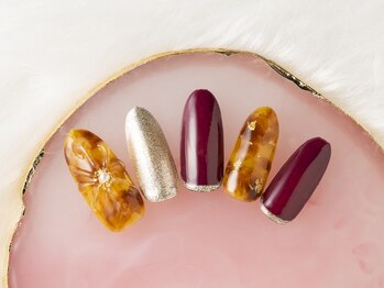 ~秋のぷっくりフラワーネイル~