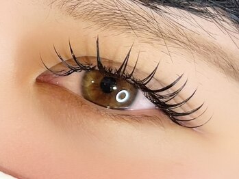 リジュ(Rejou)の写真/まつげの負担を最小限に目元魅力UP＊仕上がりとモチの良さにこだわりたい大人女性からの支持多数！