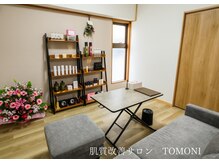 トモニ(TOMONI)/待合室