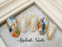 スタイリッシュネイルズ(Stylish Nails)/綺麗な陶器風ネイルデザイン