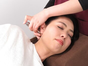 シンメトリー 仙台店の写真/顔の変化が目で見てわかる◎【小顔矯正80分¥3980】眠ってしまうほど優しい施術で理想の小顔を実現&持続◎