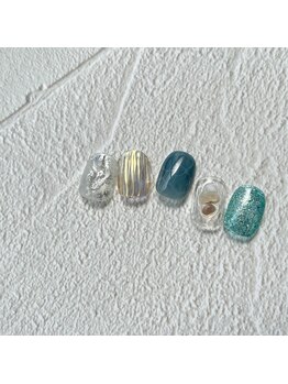 リファインネイル(refinenail)/くすみブルーニュアンスネイル