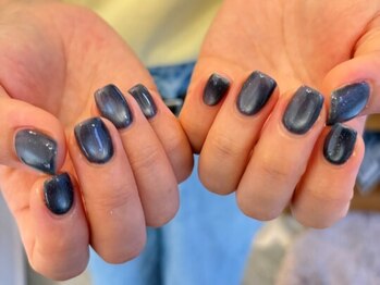 パピヨン(PAPILLON)の写真/マグネットネイル/ミラーネイル/オーロラネイル/上品シンプル~華やかまで最旬デザインが豊富☆