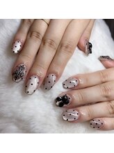 ミミネイル 野芥店(Mimi Nail)/今流行りのドットデザイン♪