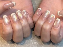 リッシュ(RICHE)/上品フレンチネイル