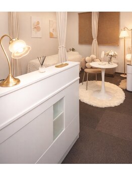 calme前橋駅前店【アロマオイルリンパマッサージ/よもぎ蒸し】/店内