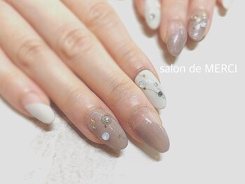 サロン ド メルシー(Salon de MERCI)/パール入りグレーブラウン☆