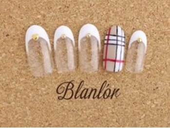 ブランロール 中目黒店(Blanl'or)/白フレンチ×あのチェック♪