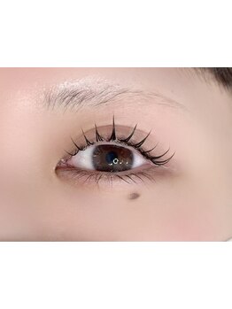 ナチュラル上品な目元にしたい