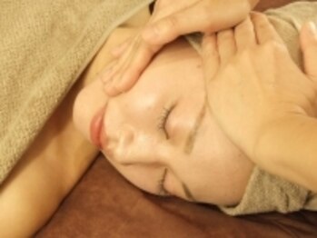 ニコ 千葉店(NICO)の写真/《たるみ/お顔のケアに!》脂肪分解!小顔ハイパーナイフ+リンパマッサージ+幹細胞ケア→¥6,800~