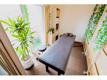 タツヤ都立大学整体院(TATSUYA都立大学整体院)の写真/[9時～21時営業]ワーキング世代の強い味方!国家資格者による本格整体施術で短時間でも満足♪サブスクも◎