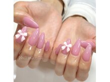 デザインを一緒に悩んだり、お任せネイルも大歓迎！