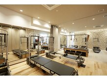 ピラティスアライアンス 表参道スタジオの雰囲気（2016年開業のピラティス老舗スタジオ。#ピラティス#表参道）