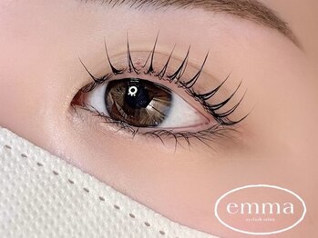 エマ あべの(emma)の写真/《天王寺駅4分》駅チカで通いやすい◎“オトナ女性”のお目元のお悩みに寄り添い、キレイをキープ♪