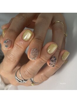 トコット(tocotto)/涼しげクールなクリアネイル
