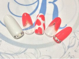 ハートいっぱいネイル