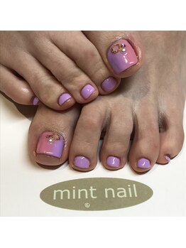ネイルアンドアイ ミント(nail&eye mint)/フットネイル★縦グラデ
